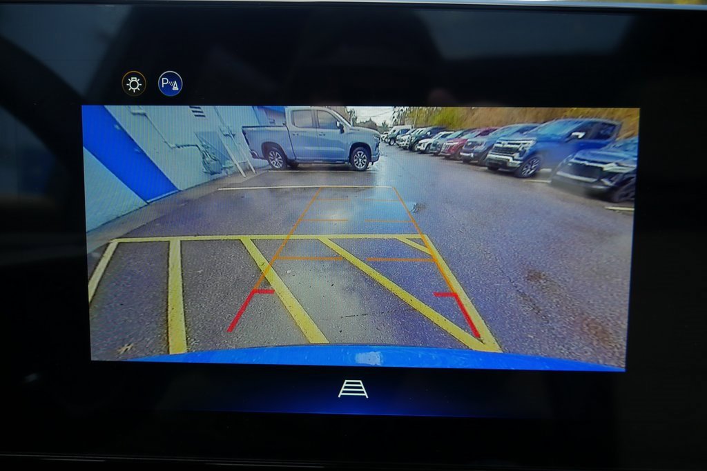 New 2026 Chevrolet Equinox ACTIV w/ Convenience Package III image 17