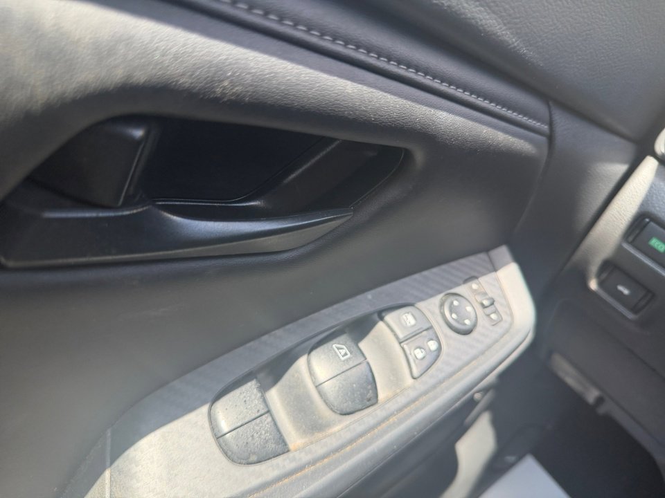 Used 2024 Nissan Sentra S FWD image 32