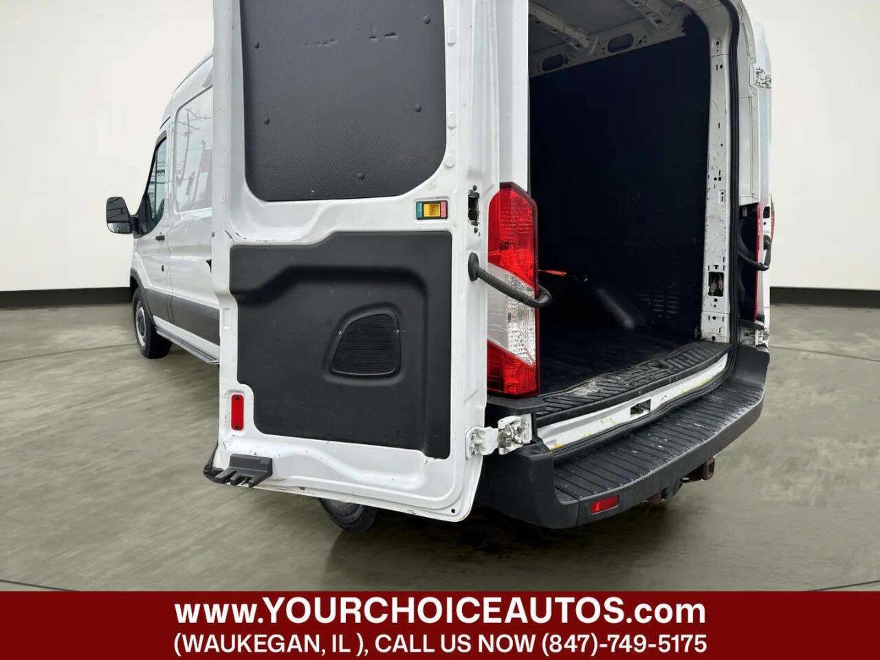 Used 2015 Ford Transit 250 148 Medium Roof w/ Interior Upgrade Package image 13