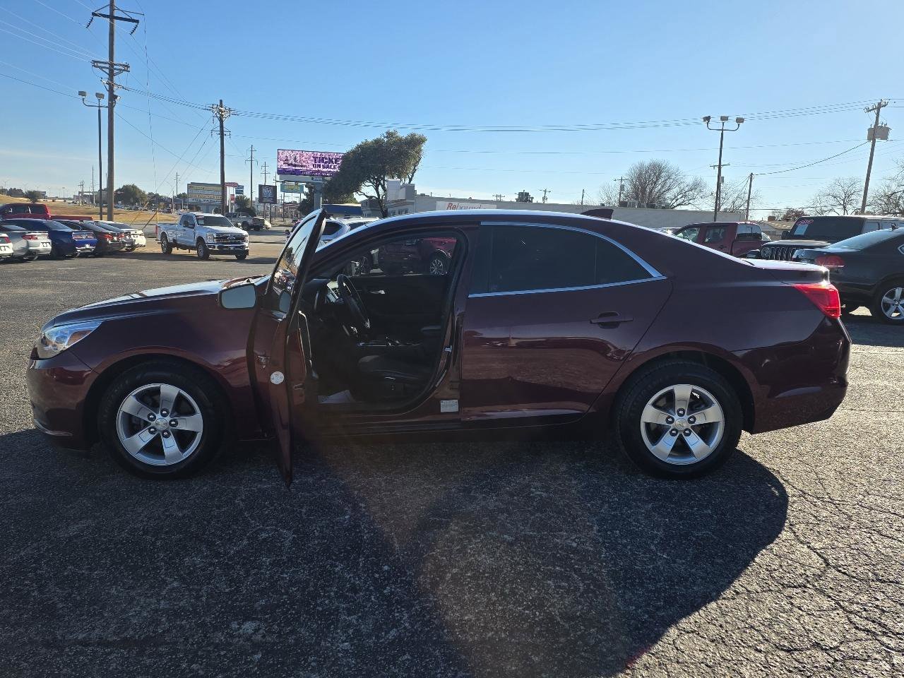 Used 2015 Chevrolet Malibu LT FWD image 9