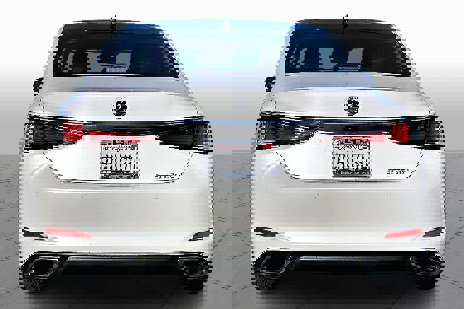 Used 2025 Lexus ES 350 w/ Premium Package image 4