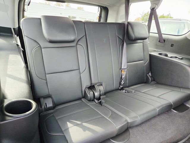 Used 2020 Chevrolet Suburban Premier w/ Premier 6.2L Value Package image 15