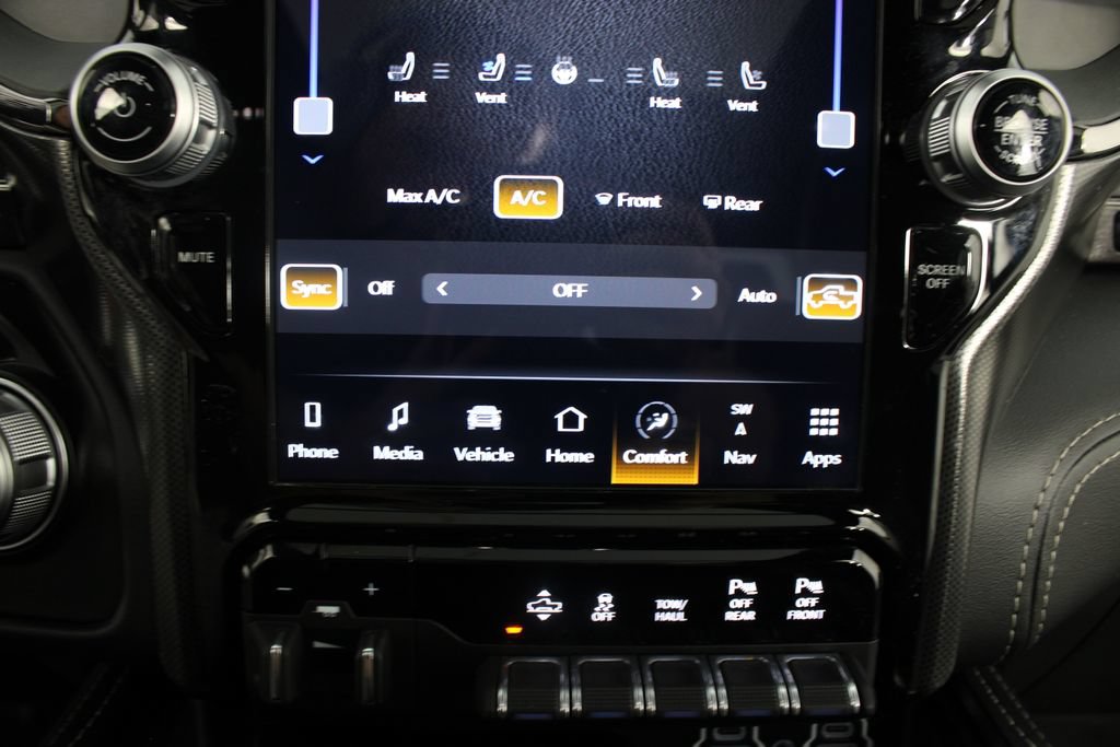 Used 2024 RAM 1500 Limited AWD/4WD image 8