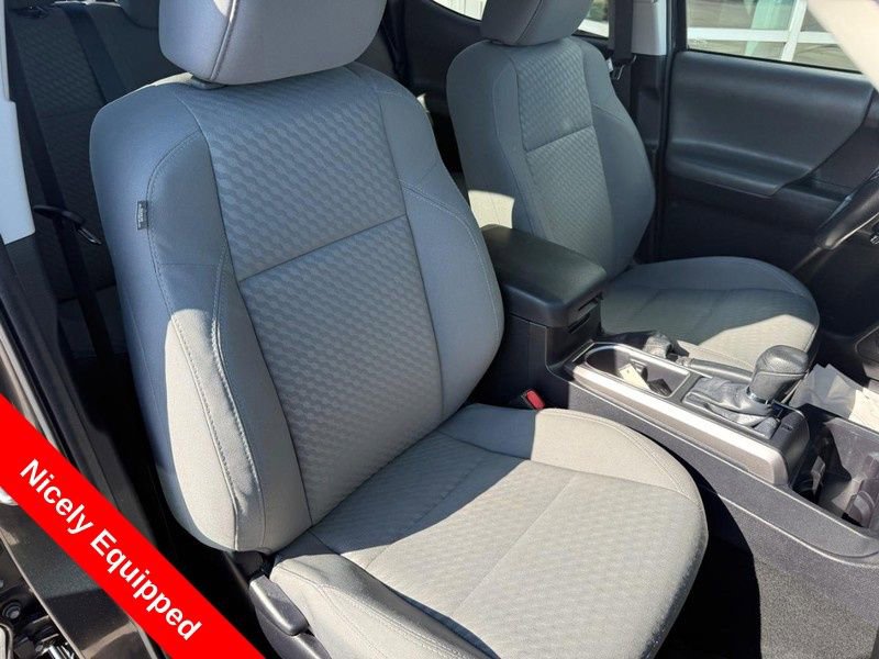 Used 2023 Toyota Tacoma SR5 AWD/4WD image 11