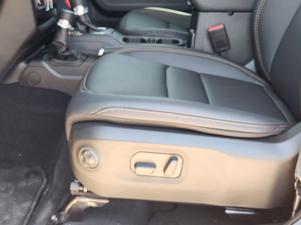 New 2026 Jeep Gladiator Sport AWD/4WD image 18