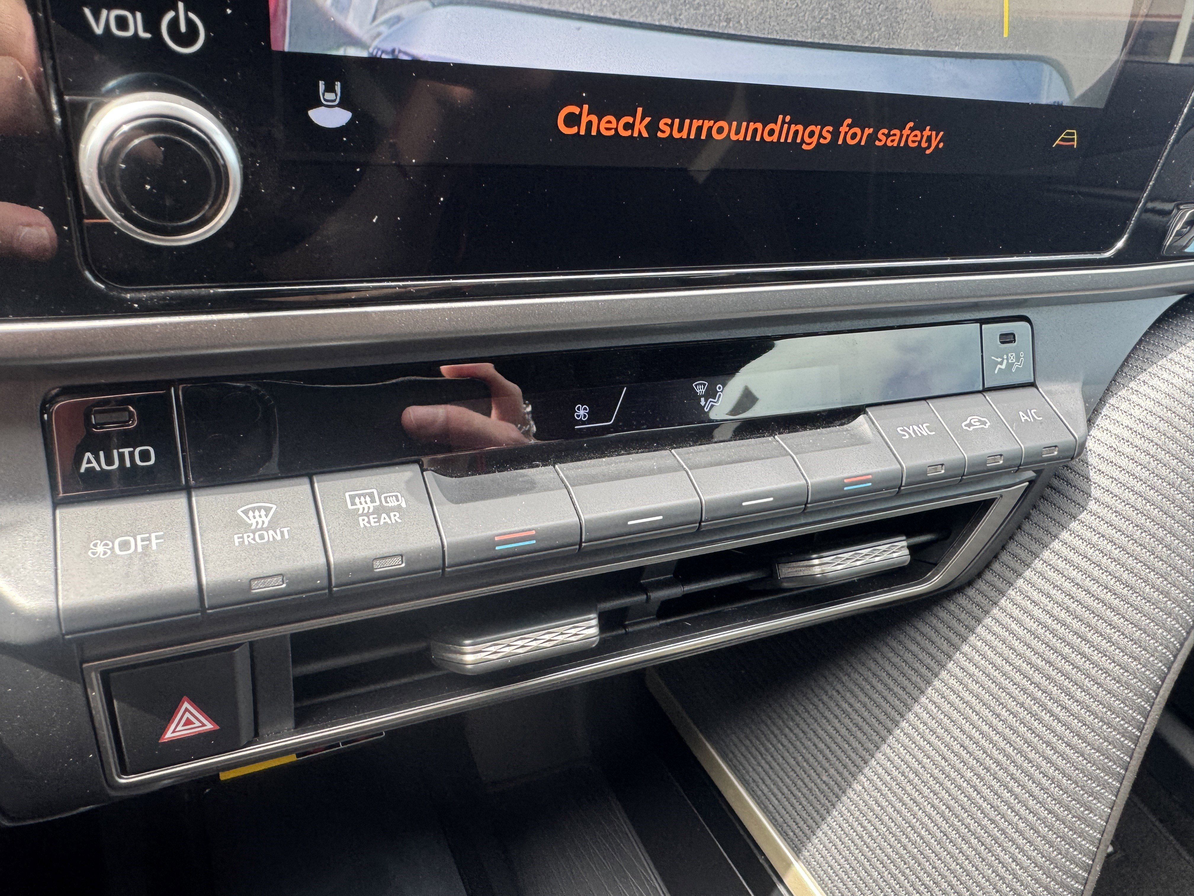 Certified 2025 Toyota Camry SE w/ Convenience Package AWD/4WD image 26