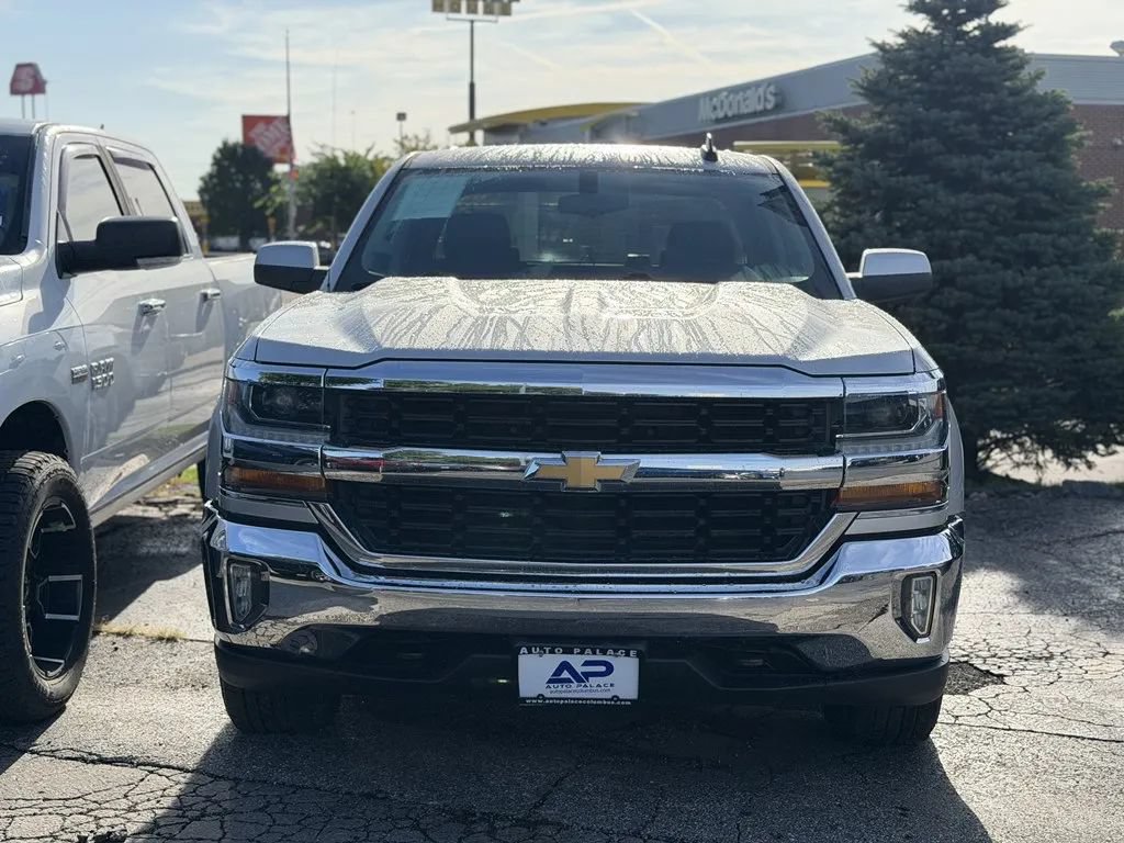 Used 2017 Chevrolet Silverado 1500 LT w/ All Star Edition AWD/4WD image 2