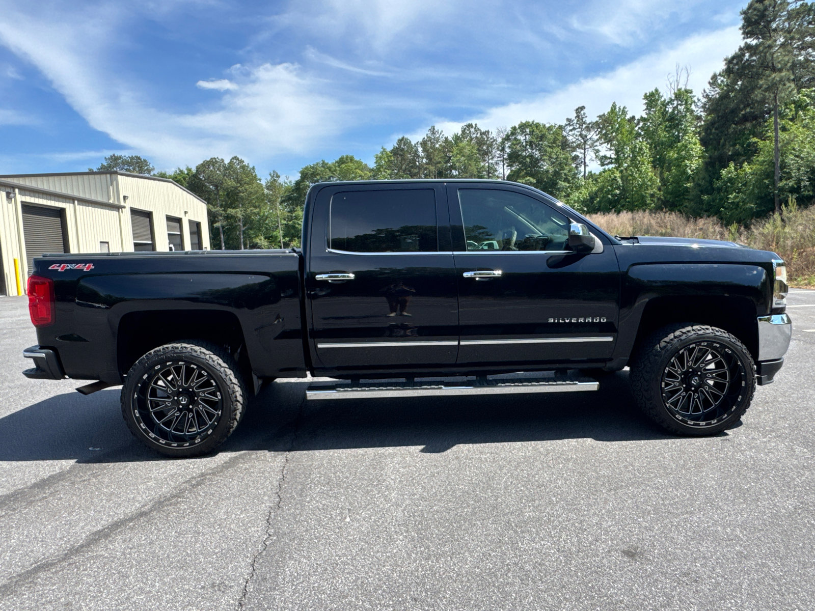 Used 2016 Chevrolet Silverado 1500 LTZ w/ Sport Package AWD/4WD image 4