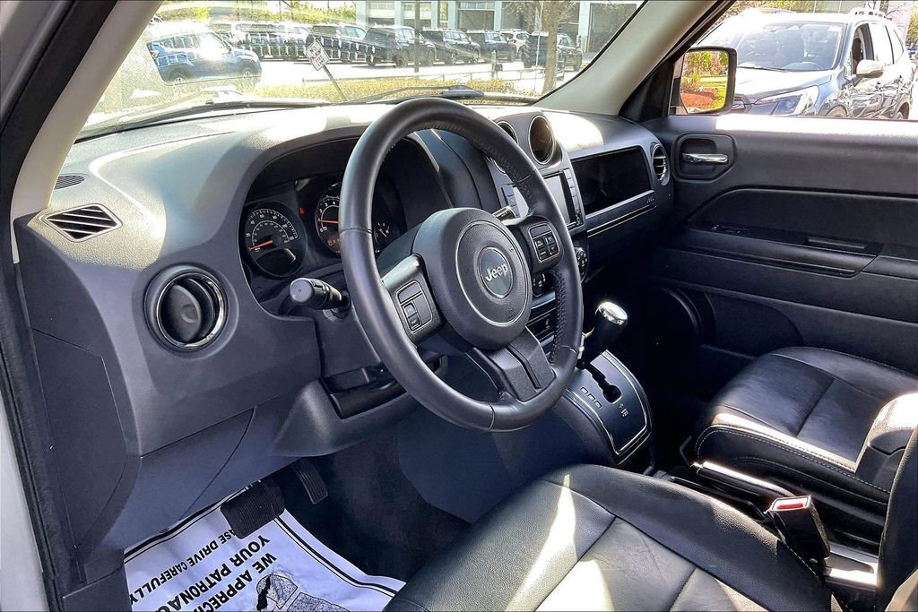 Used 2016 Jeep Patriot High Altitude AWD/4WD image 17