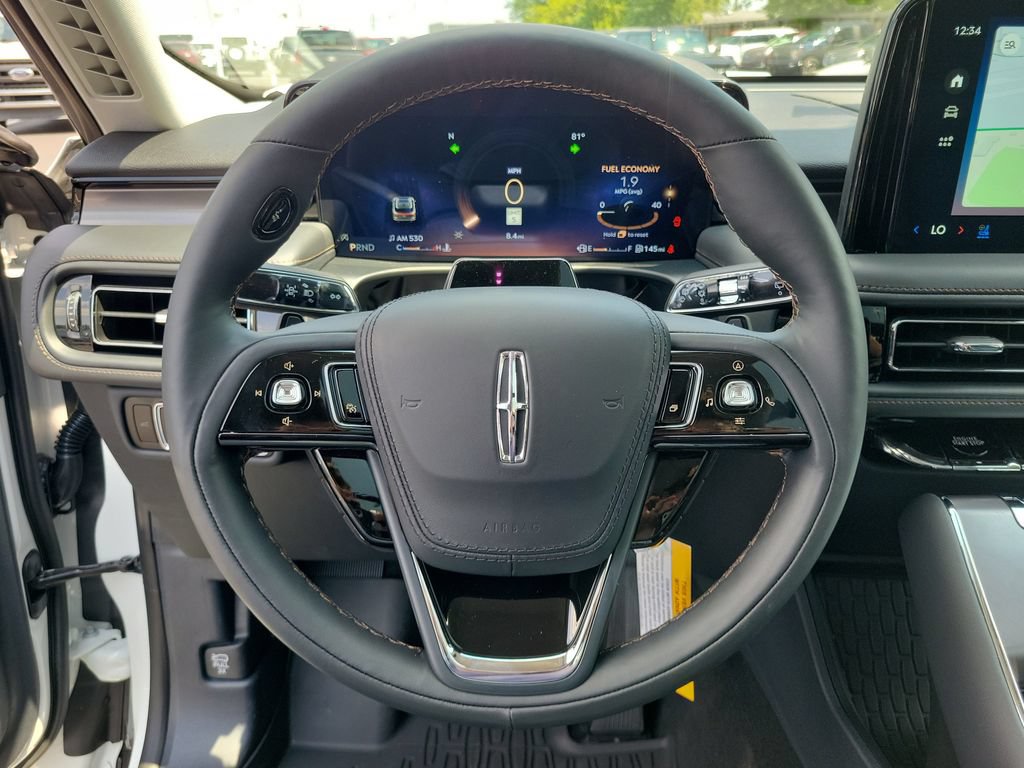New 2026 Lincoln Aviator AWD image 24