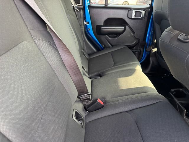 Used 2022 Jeep Gladiator Sport image 8