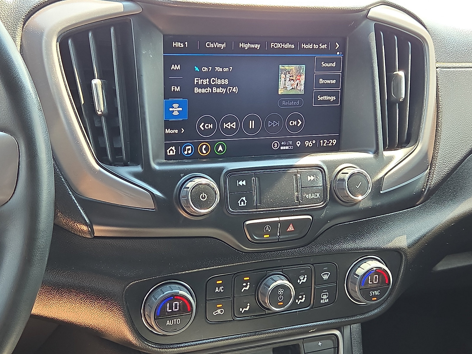 Used 2024 GMC Terrain AT4 w/ Infotainment Package II AWD/4WD image 16