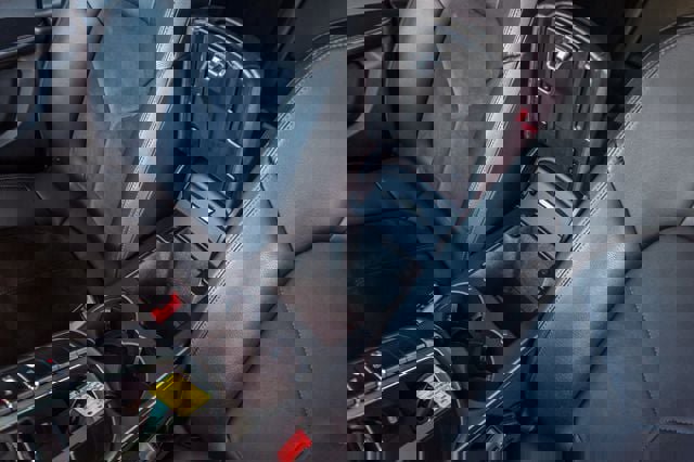 Used 2021 Porsche Macan image 32