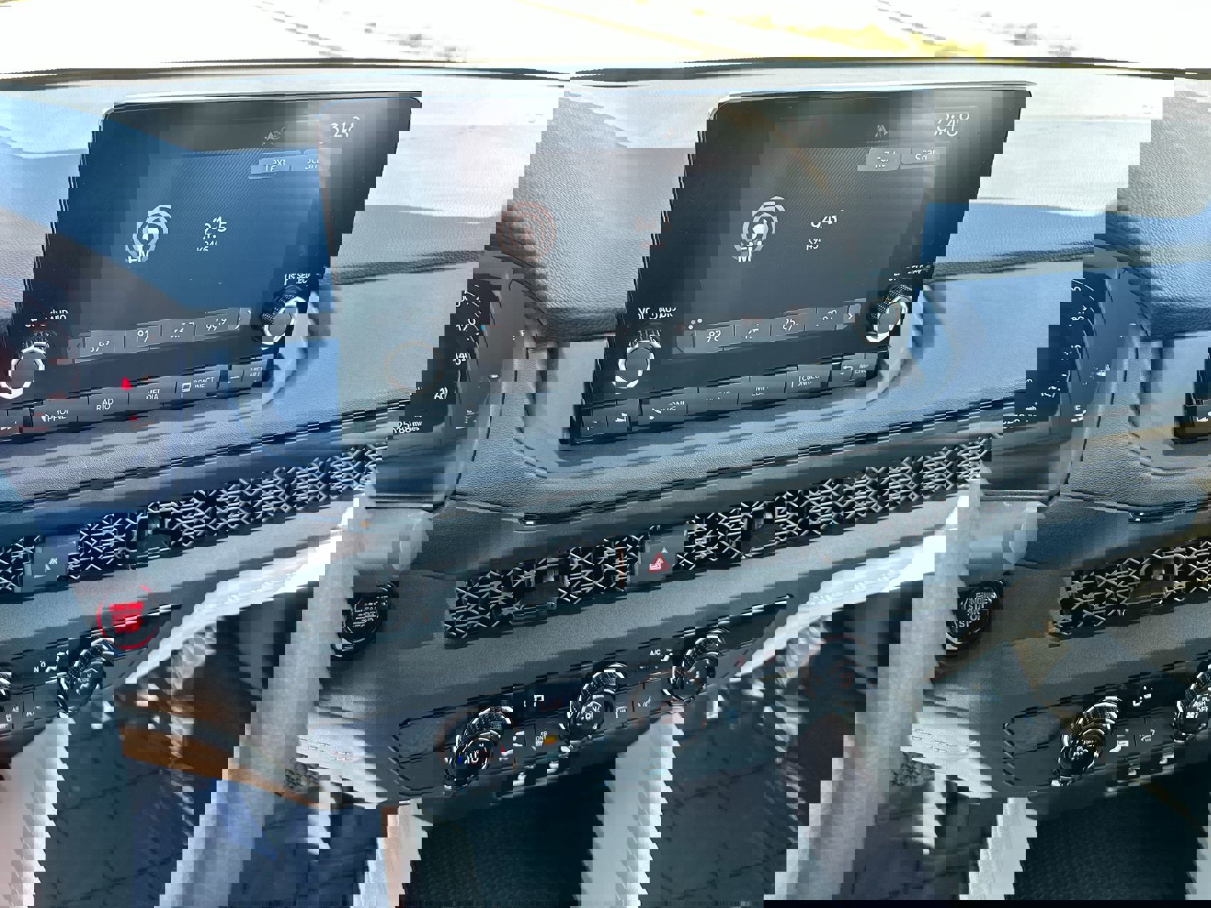 Used 2025 Honda Accord LX image 16