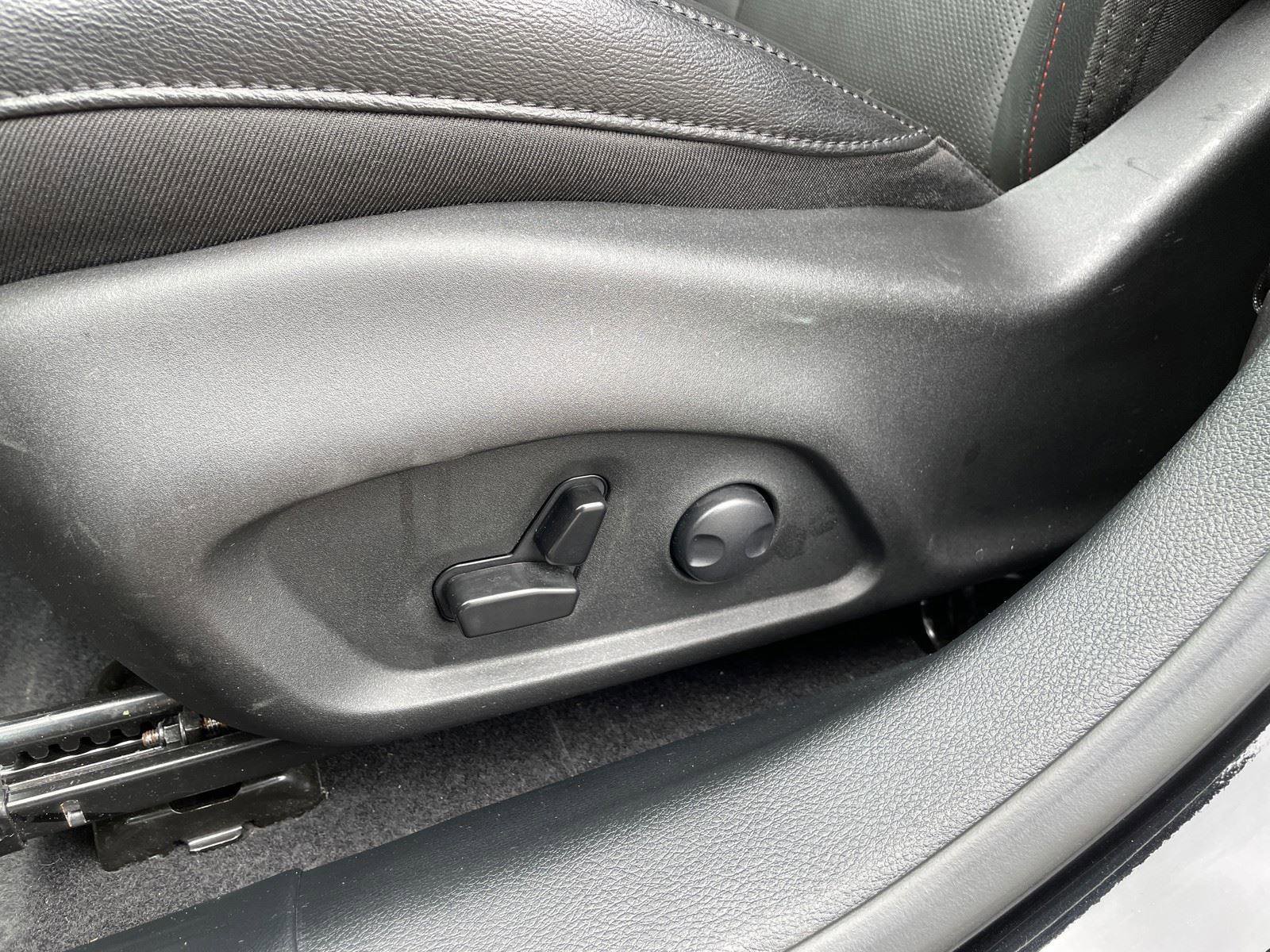 Used 2024 Jeep Compass Trailhawk w/ Trailhawk Elite Group image 12