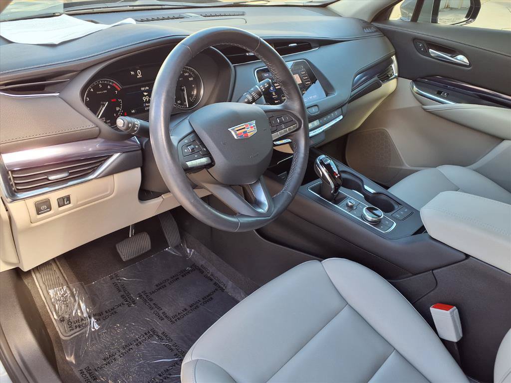 Certified 2023 Cadillac XT4 Luxury FWD image 19