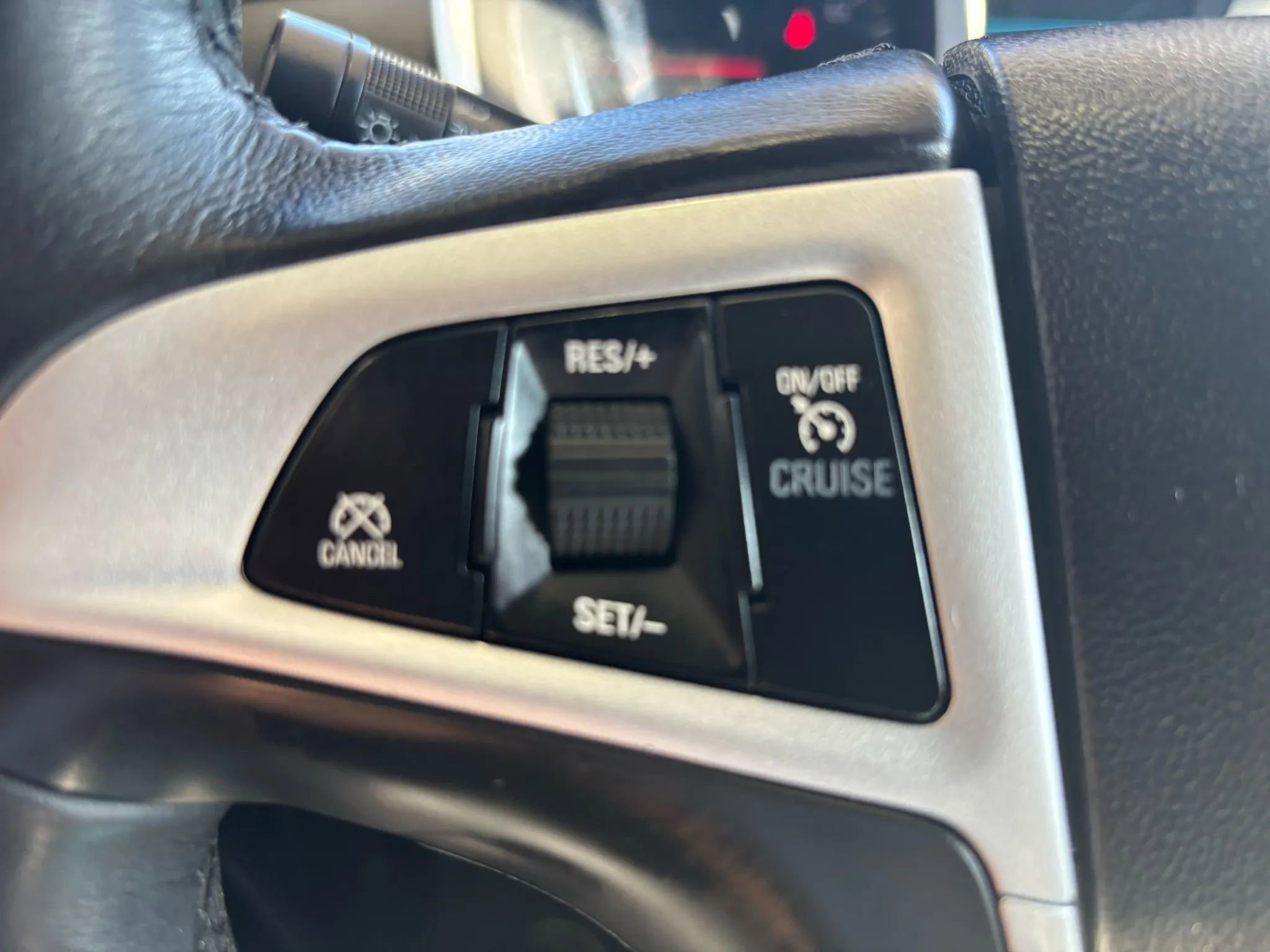 Used 2015 Chevrolet Equinox LT w/ Driver Convenience Package image 13