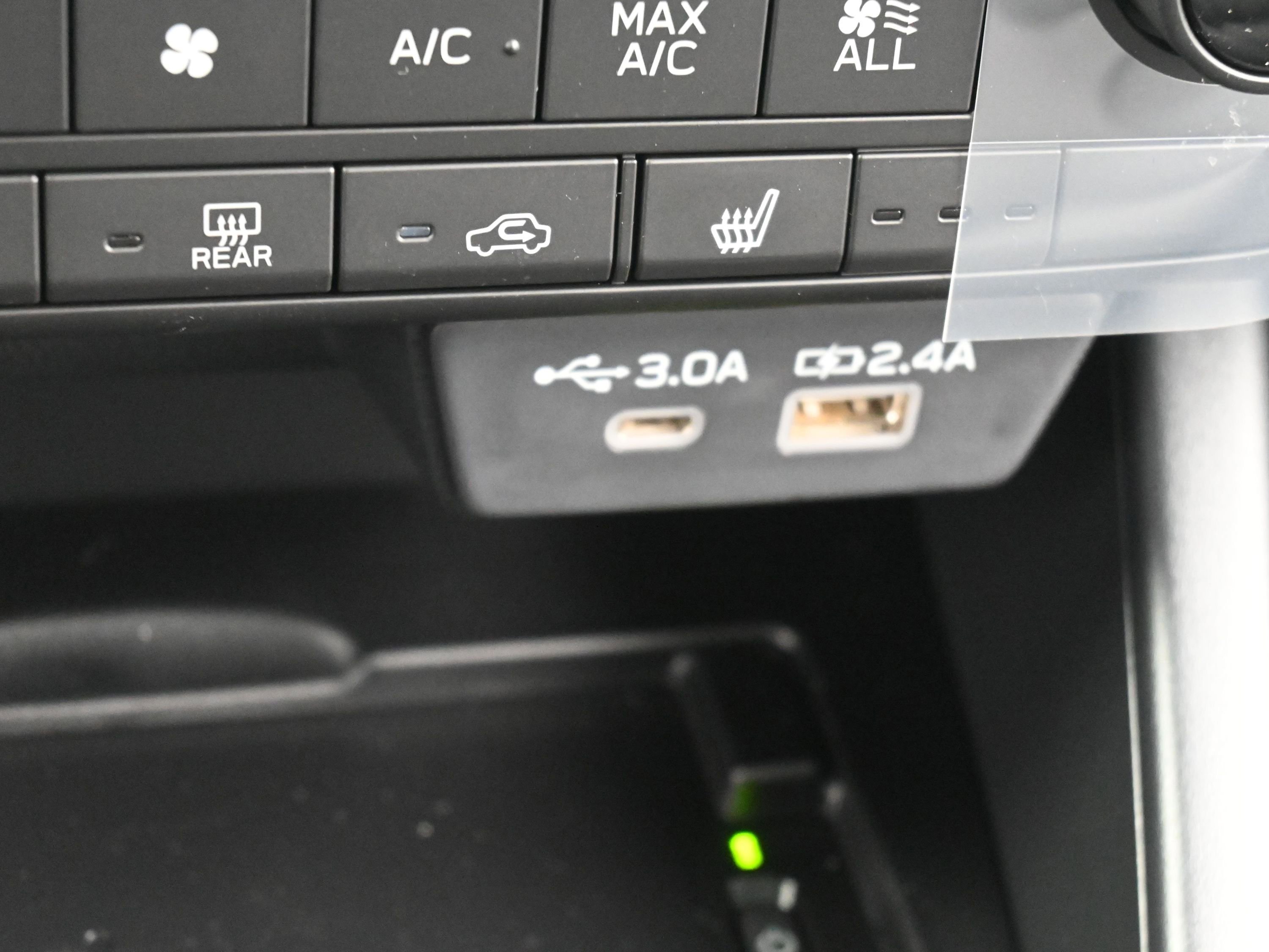 New 2026 Subaru Outback Limited AWD/4WD image 39