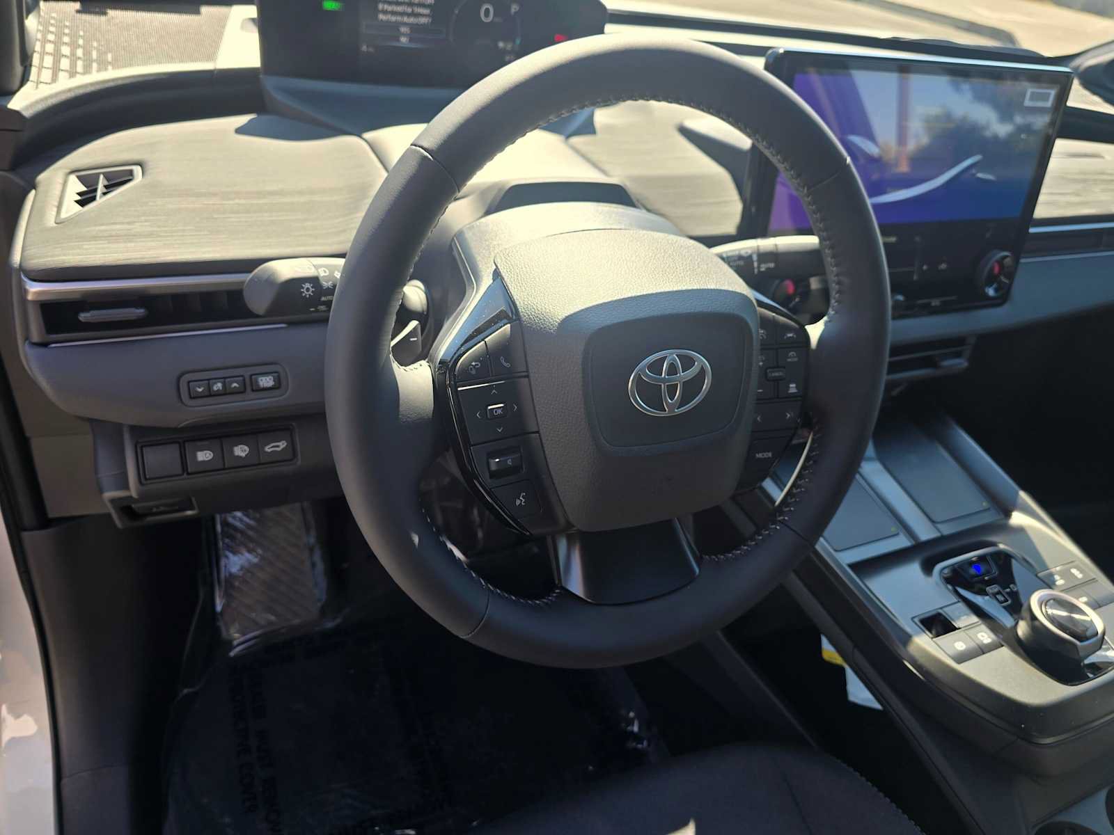 New 2027 Toyota C-HR w/ ALL Weather Mat Package (TMS) AWD/4WD image 26