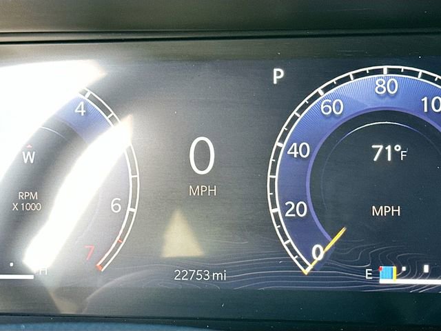 Used 2024 Jeep Grand Cherokee Altitude image 12