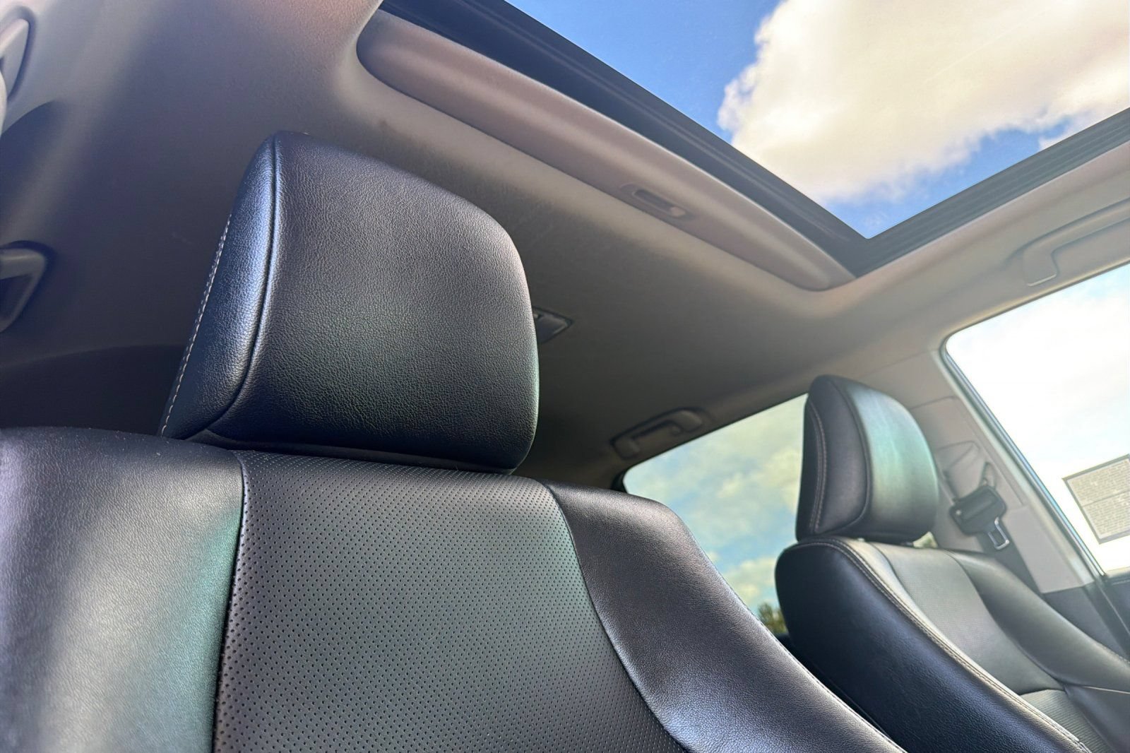 Used 2019 Toyota 4Runner Limited AWD/4WD image 21