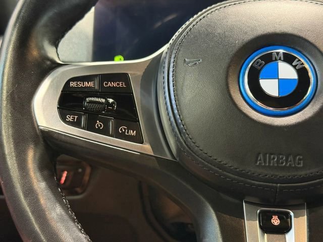 Used 2023 BMW i4 eDrive40 w/ M Sport Package image 16