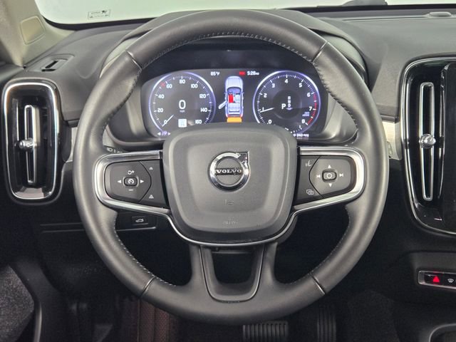 Used 2019 Volvo XC40 T5 Momentum AWD/4WD image 21