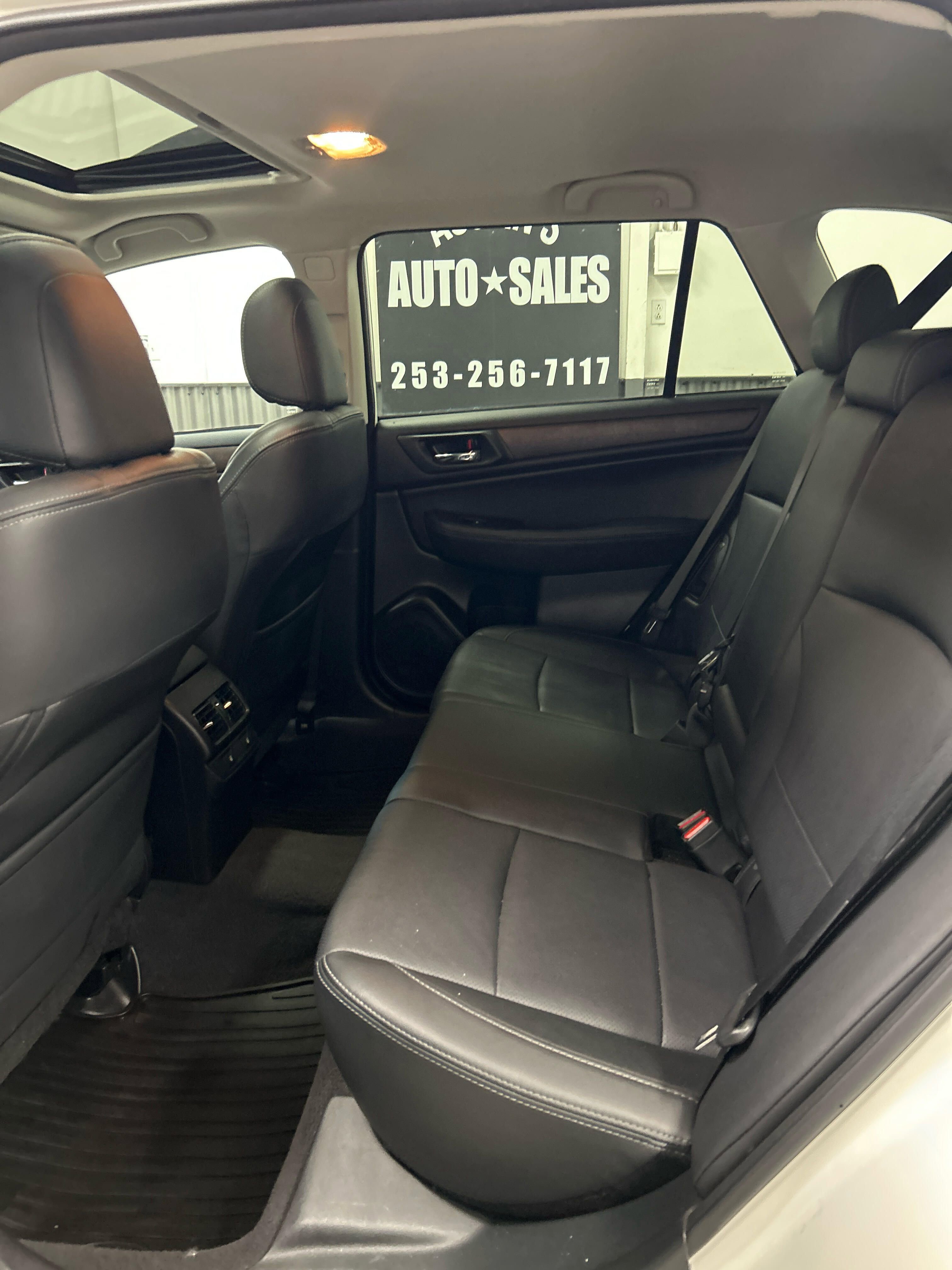 Used 2016 Subaru Outback 2.5i Limited AWD/4WD image 10
