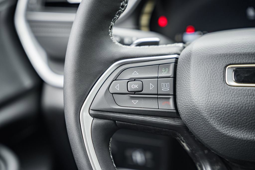 New 2025 Jeep Grand Cherokee Laredo X w/ Luxury Tech Group I image 27