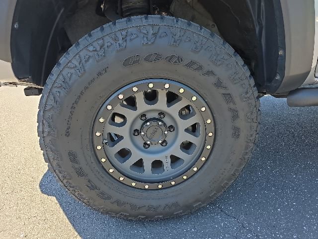 Used 2016 Toyota Tacoma TRD Off-Road w/ Towing Package AWD/4WD image 3