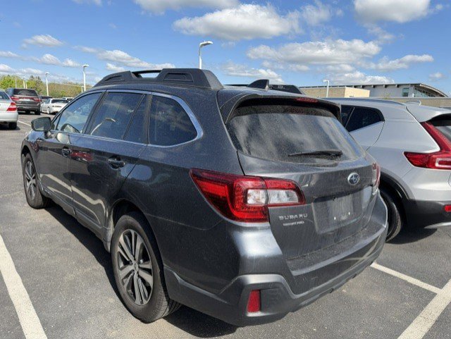 Used 2018 Subaru Outback 2.5i Limited AWD/4WD image 6