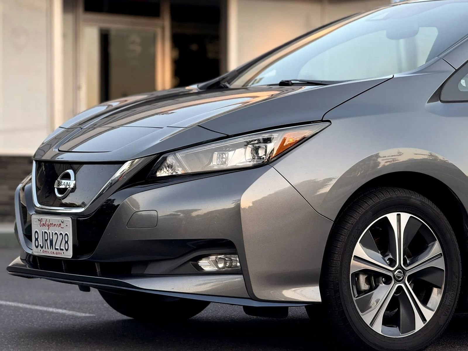 Used 2019 Nissan Leaf SL Plus w/ Protection Package FWD image 3