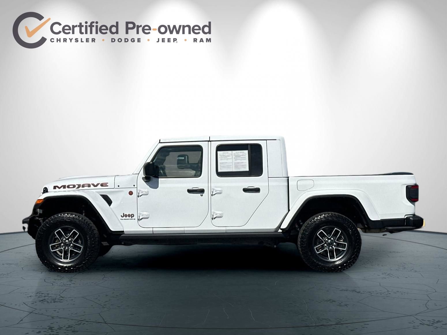 Certified 2024 Jeep Gladiator Mojave AWD/4WD image 7