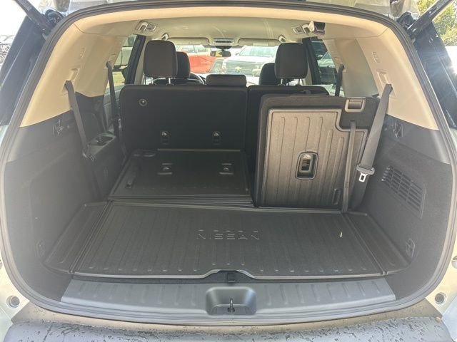 New 2025 Nissan Pathfinder SV w/ Cargo Package image 27