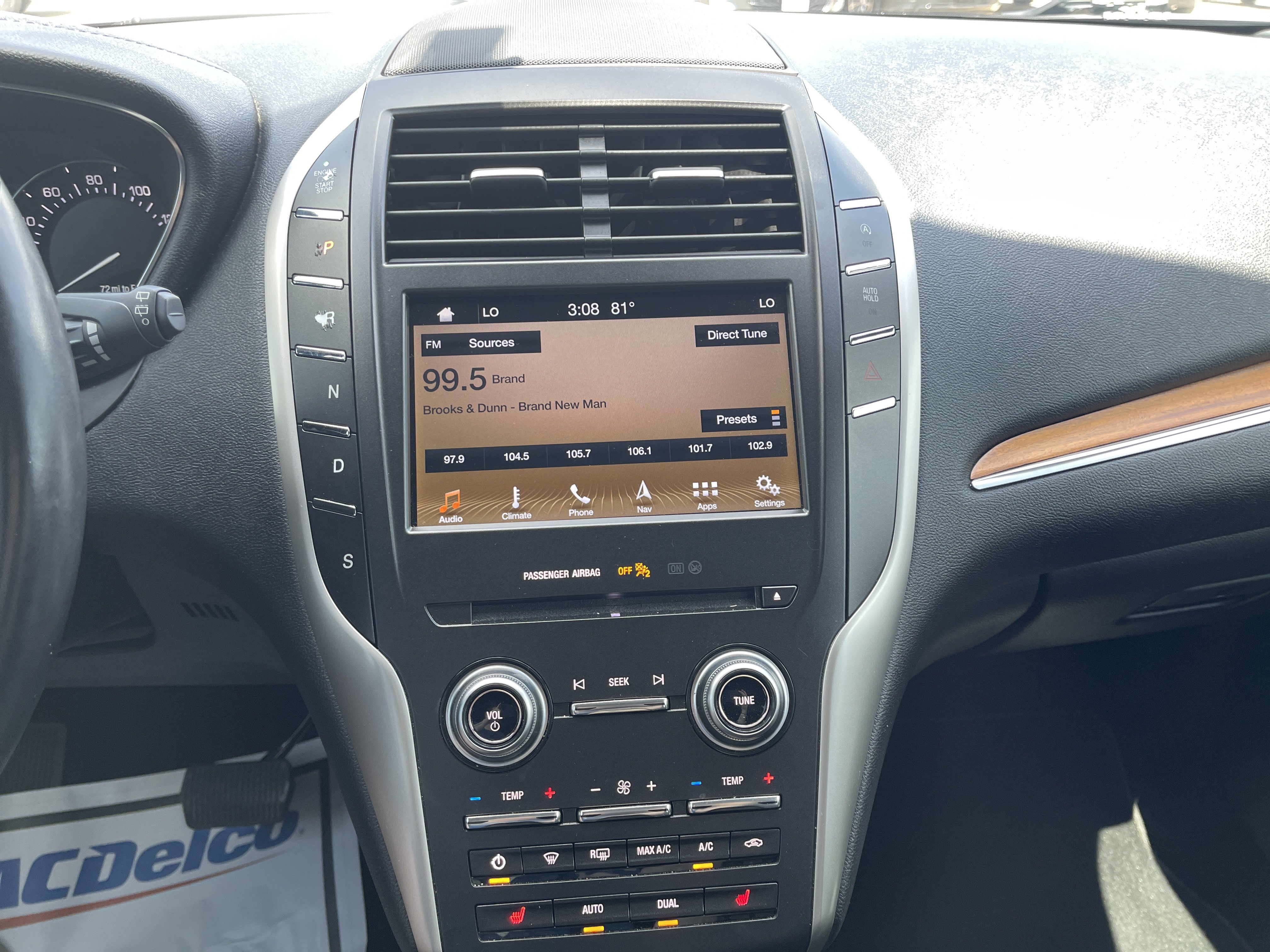 Used 2019 Lincoln MKC Select w/ Select Plus Package FWD image 25