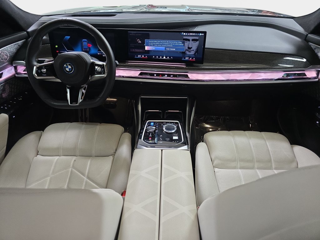 Certified 2023 BMW i7 xDrive60 AWD/4WD image 12