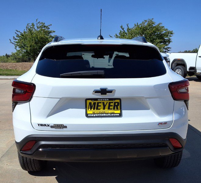 New 2026 Chevrolet Trax RS w/ Driver Confidence Package FWD image 7
