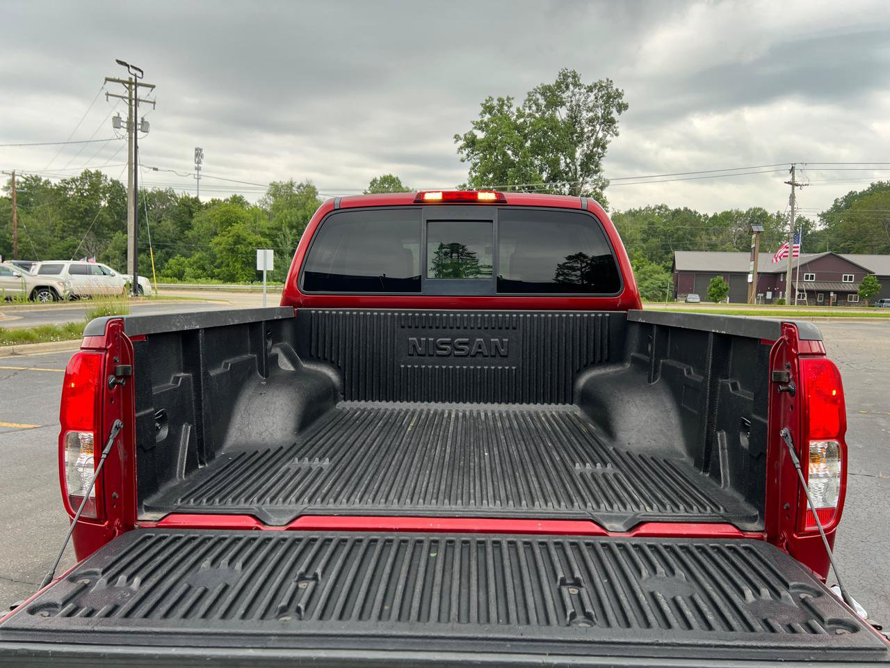 Used 2016 Nissan Frontier SV AWD/4WD image 32
