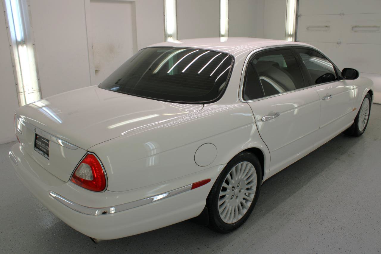 Used 2005 Jaguar XJ Vanden Plas RWD image 10