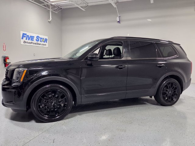 Used 2022 Kia Telluride EX w/ EX Premium Package AWD/4WD image 3