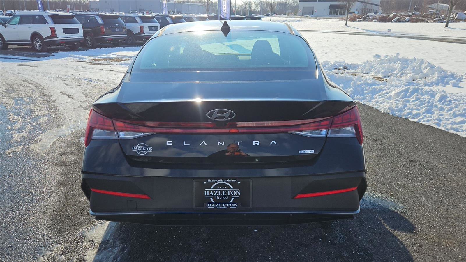 New 2026 Hyundai Elantra Blue image 6