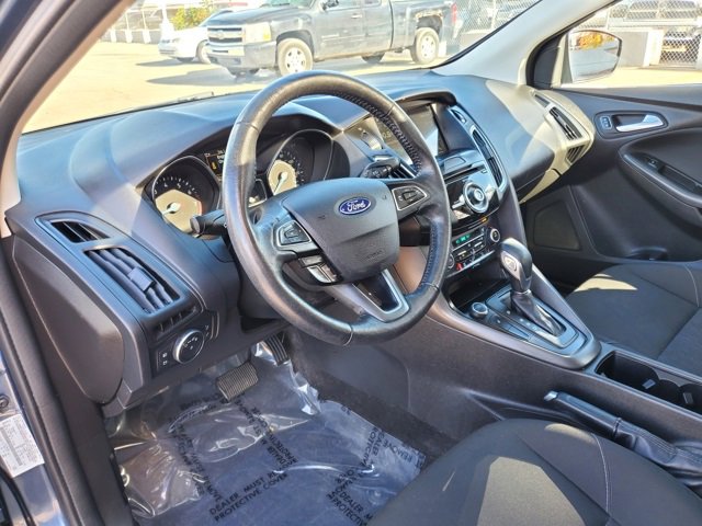 Used 2018 Ford Focus SEL w/ Cold Weather Package image 9