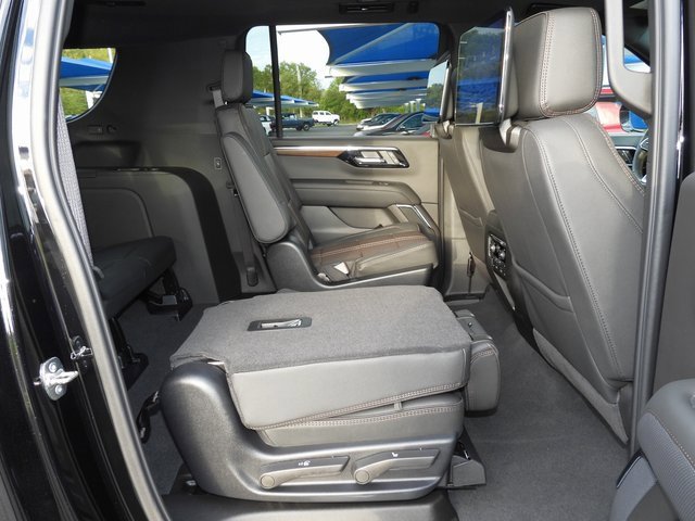 New 2026 Chevrolet Suburban High Country image 61