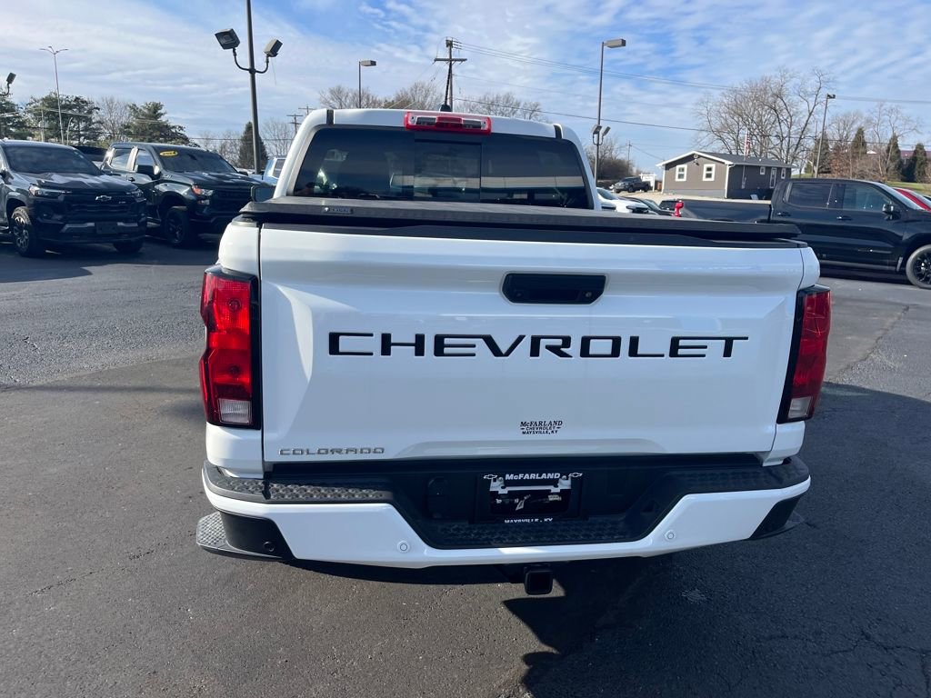 Used 2025 Chevrolet Colorado LT w/ Advanced Trailering Package image 4