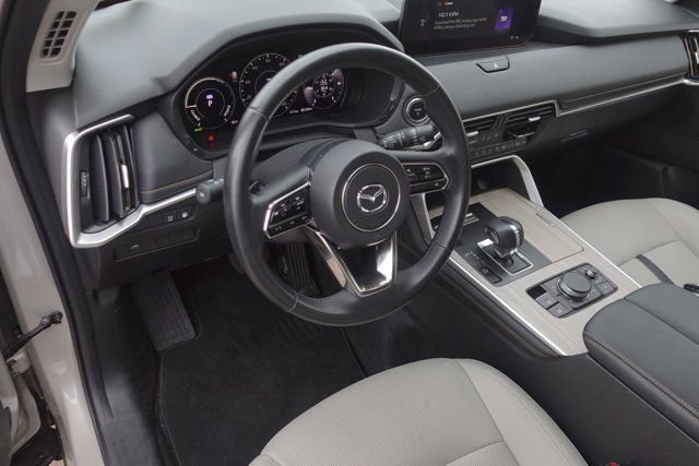 Certified 2024 MAZDA CX-90 Plug-In Hybrid w/ Preferred AWD/4WD image 11
