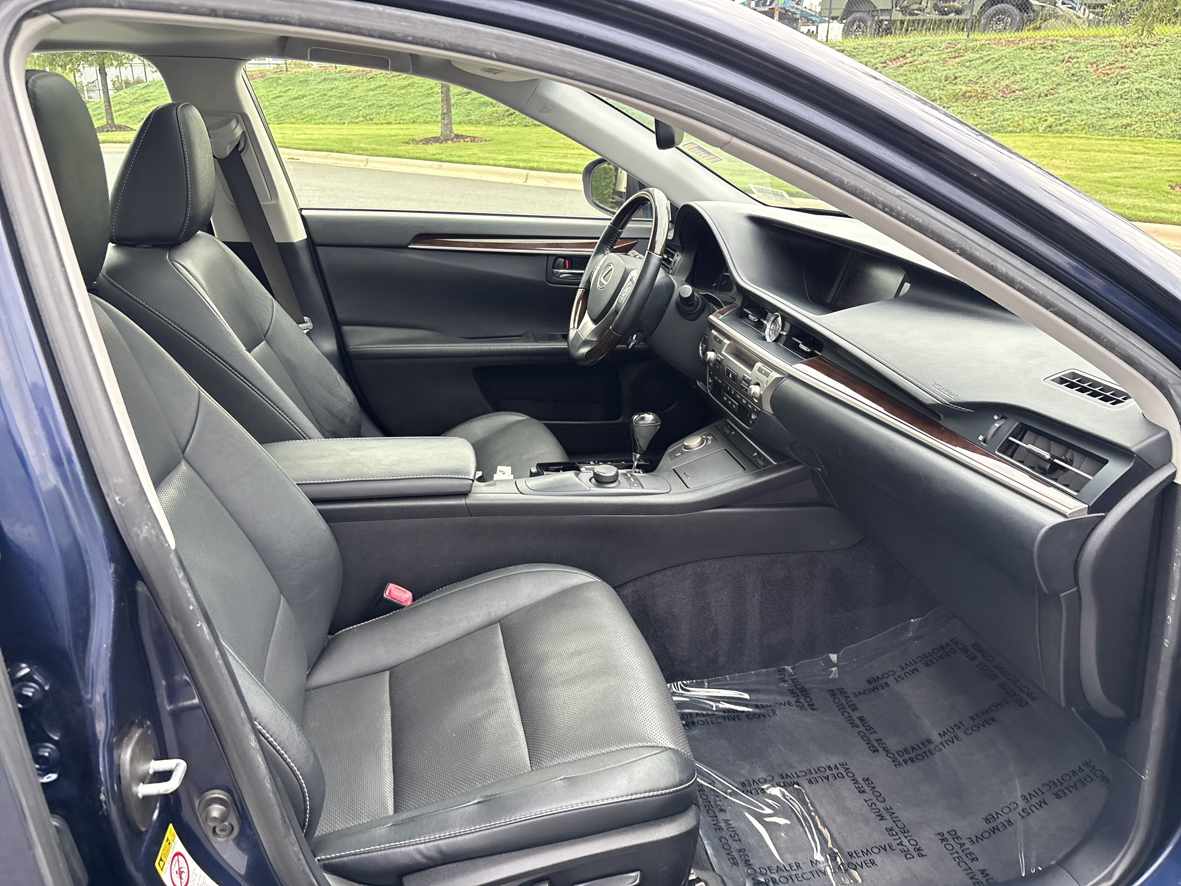 Used 2015 Lexus ES 350 w/ Premium Package FWD image 25