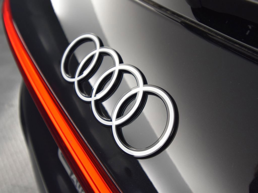 New 2025 Audi Q5 Prestige image 36