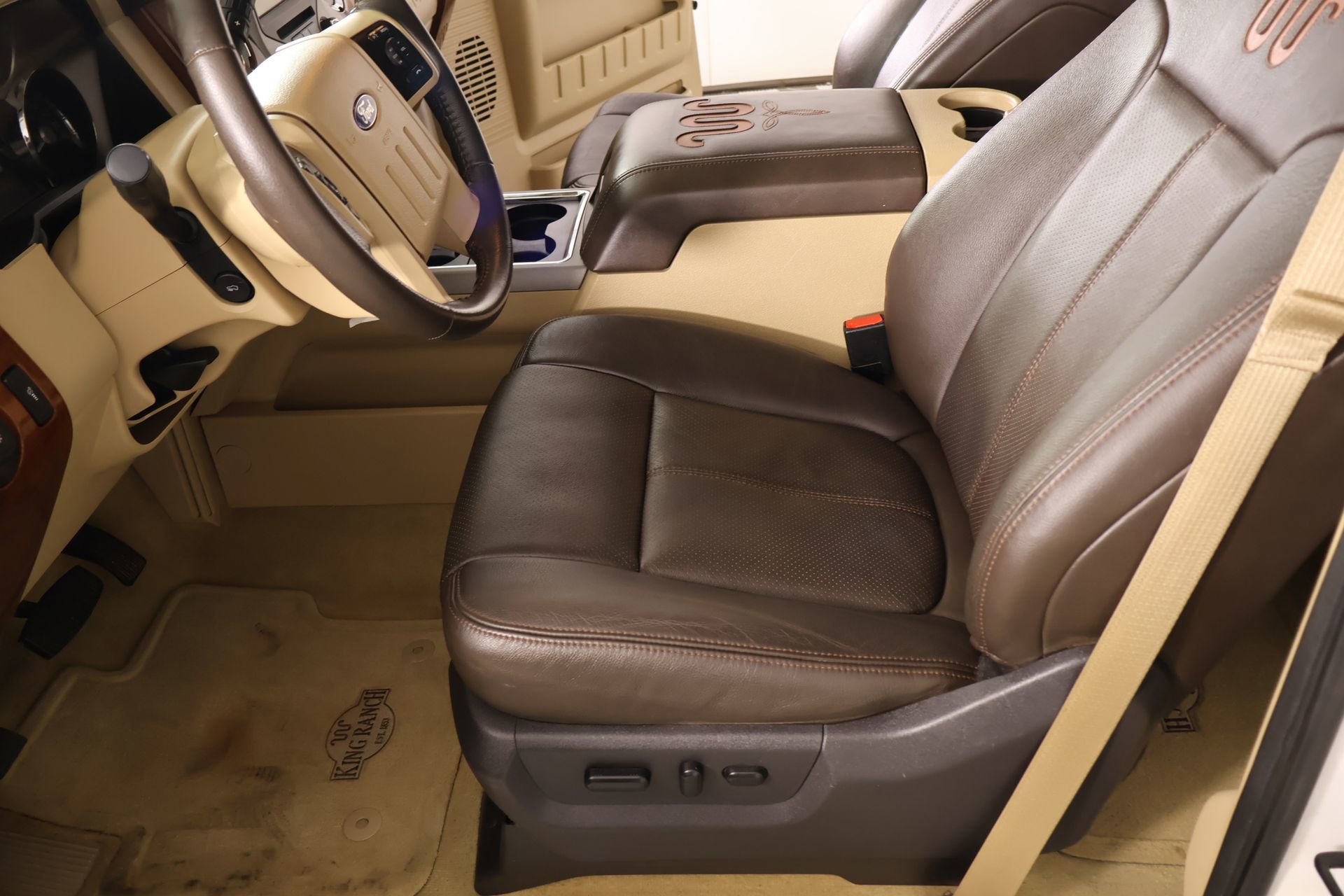 Used 2015 Ford F350 King Ranch image 12
