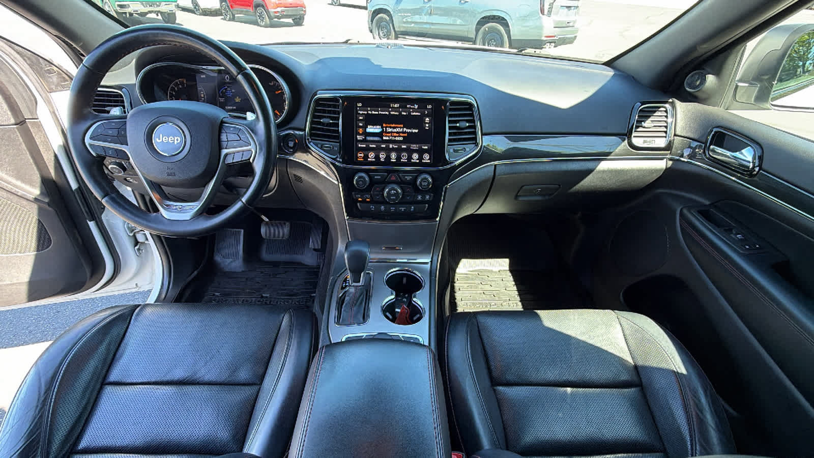 Used 2021 Jeep Grand Cherokee Trailhawk w/ Trailhawk Luxury Group AWD/4WD image 26