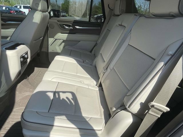 Used 2023 GMC Yukon Denali w/ LPO, Floor Liner Package AWD/4WD image 13
